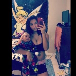 Meet your Posher, Alexis